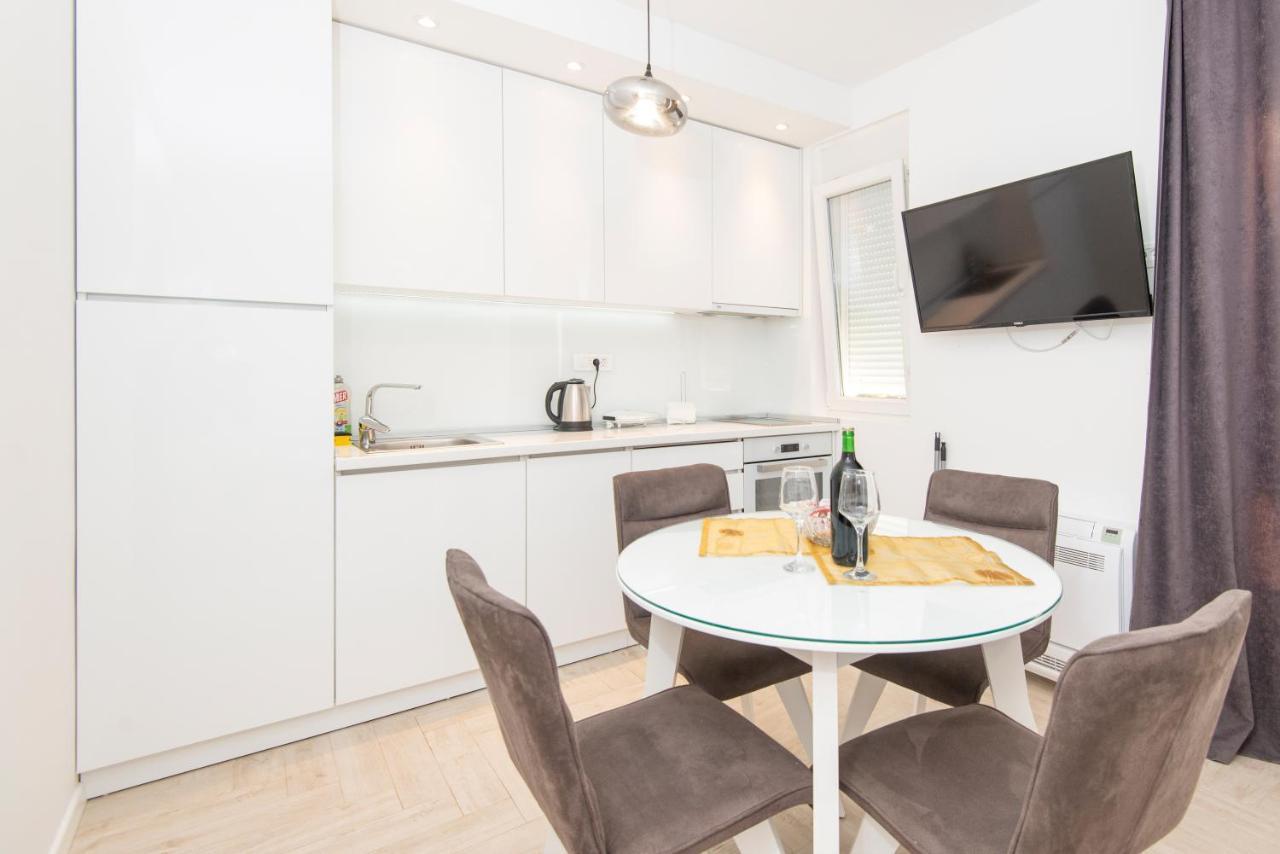 Villa Providenca Apartments ติวัต ภายนอก รูปภาพ